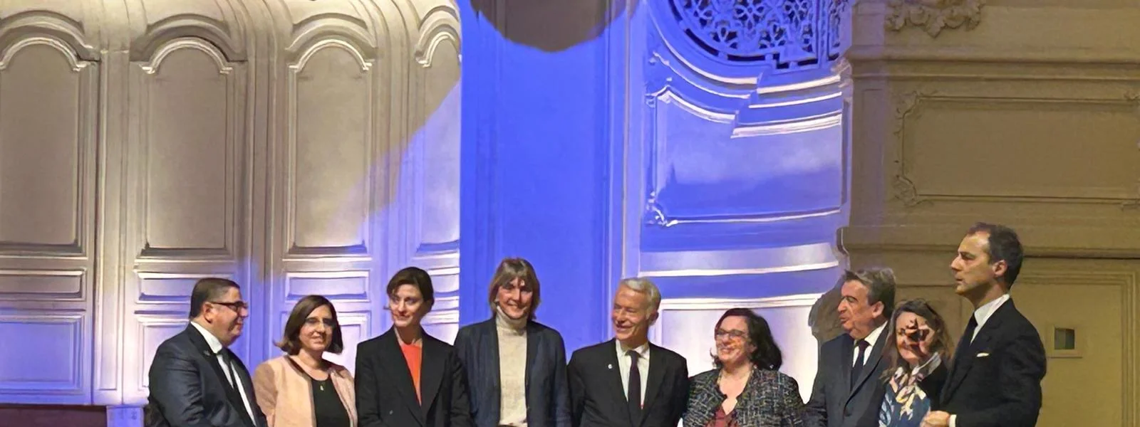 The group photo on stage