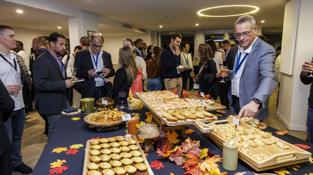 The closing reception, in autumn colours