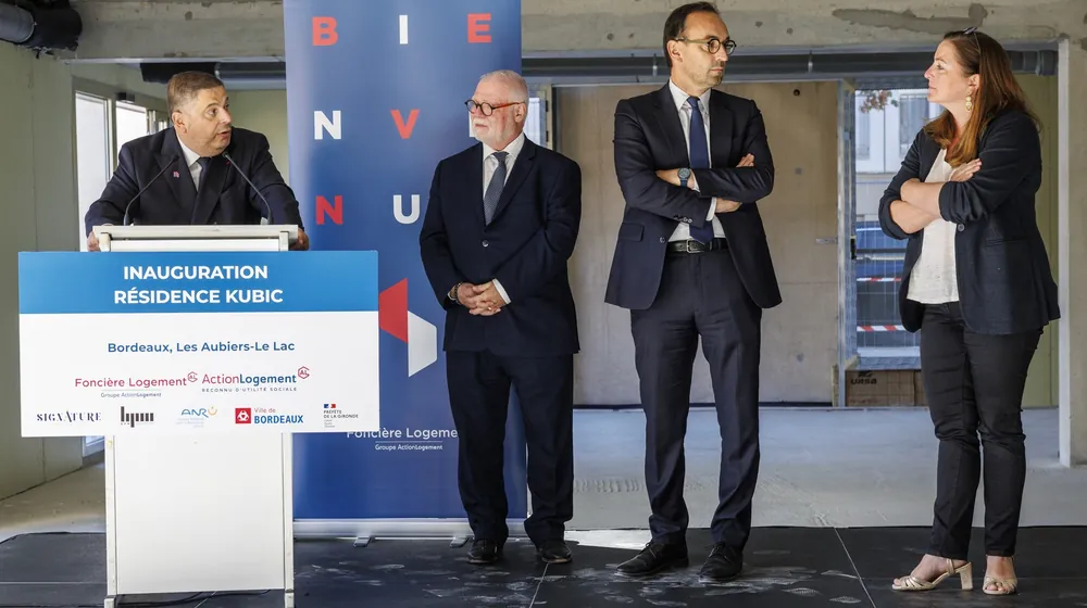 Les prises de parole sur la scène