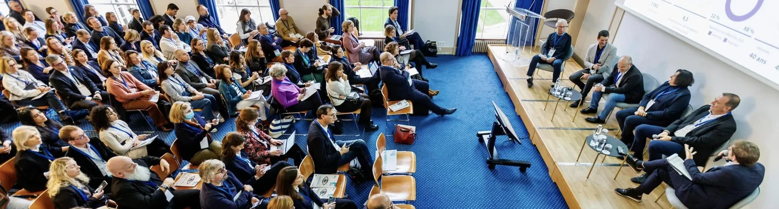 La salle pendant la plénière